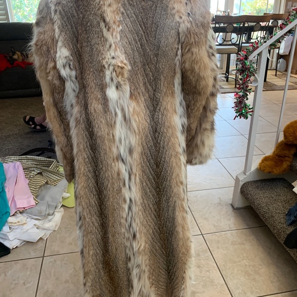 Fur coat - Picture 4 of 13